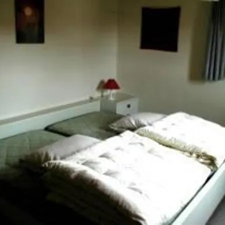 Casa Ravinatscha فندق