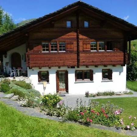 Casa Ravinatscha *